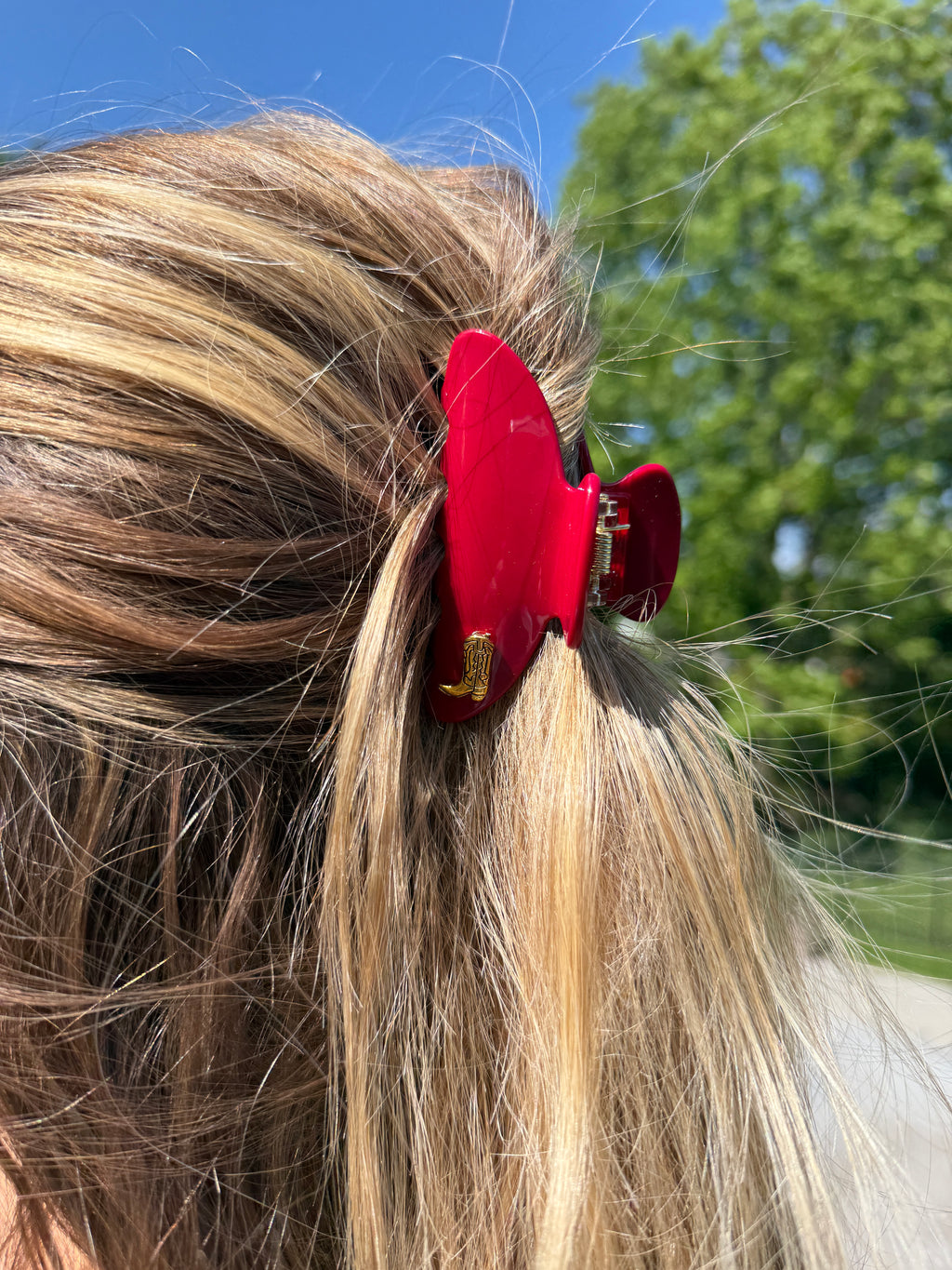 The Red Claw Clip